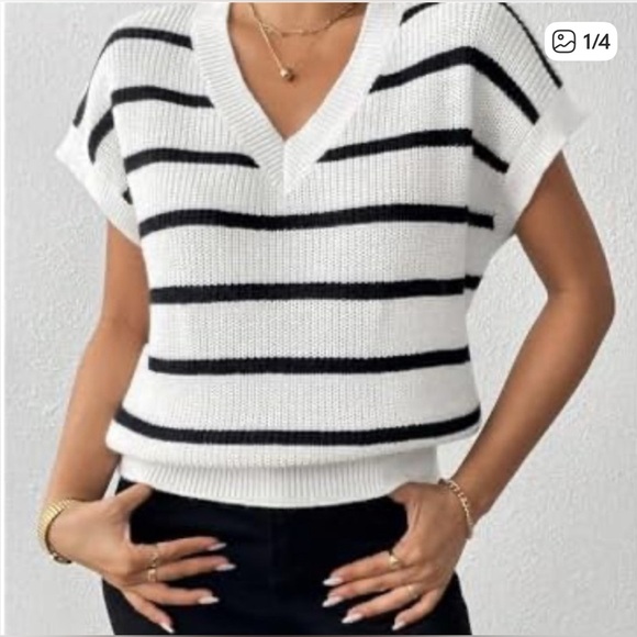 Evereve Black White Stripe Oversized V-Neck Sweater Sleeveless Vest - Medium - Picture 1 of 3